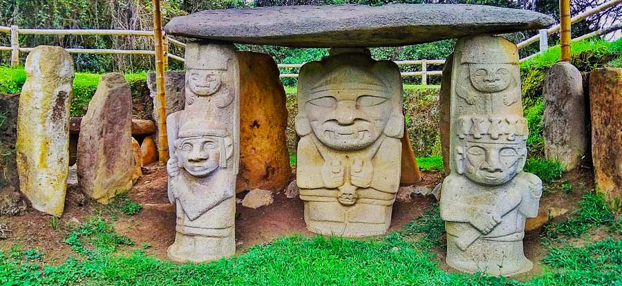 Parque arqueológico de San Agustín desde Medellín - Vuelo Secreto
